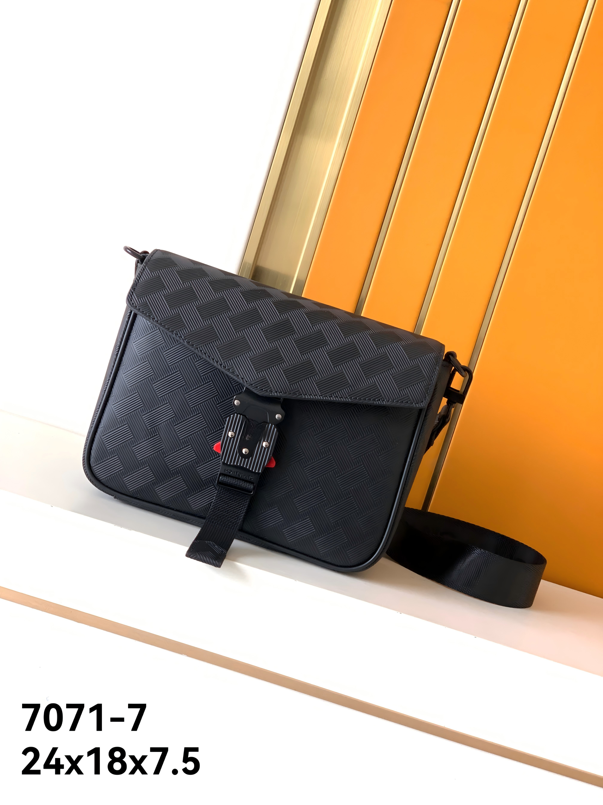 Interior Design Hongkong - Bag Soft Italian Tumbled Calfskin Crossbody,