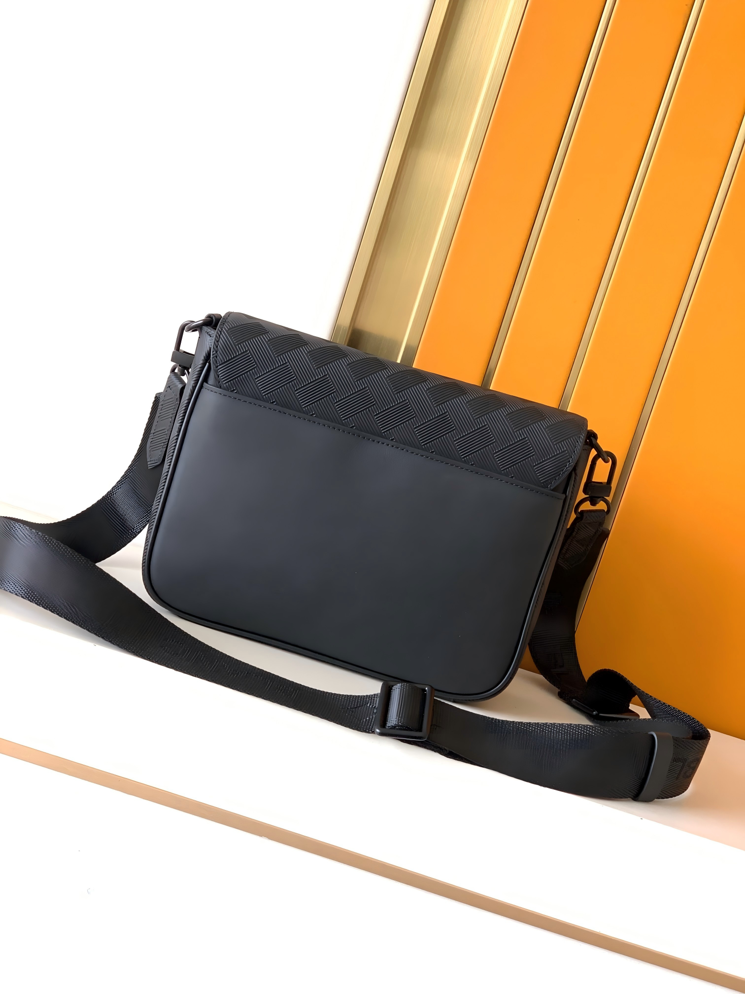 Bag  Soft Italian Tumbled Calf - đánh giá và giá Interior Design Hongkong