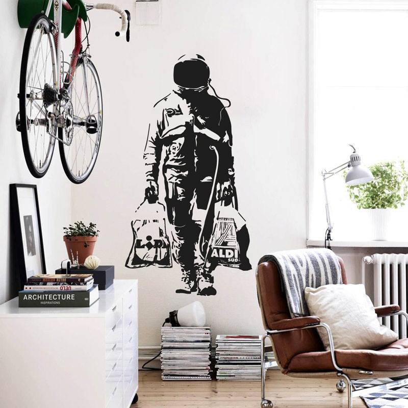 Wall Decal BANKSY ASTRONAUT St - đánh giá và giá Interior Design With Wallpaper